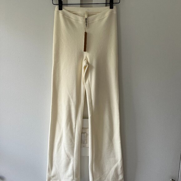 SKIMS Outdoor Fleece Flare Leg Sweatpants - Ecru - Size S - Picture 3 of 6